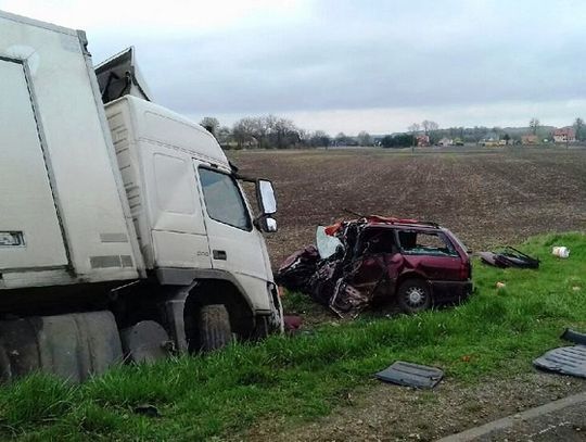 AKTUALIZACJA. Tragiczny wypadek w Adamowie - trzy ofiary smiertelne