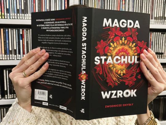 "Zwodnicze Zmysły" i "Ekipa na Tropie" - Magda Stachula promuje nowe książki.