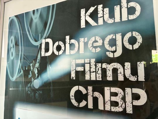 Spotkania Klubu Dobrego Filmu odbywają się w środy o godzinie 17:00 w sali widowiskowej Chełmskiej Biblioteki Publicznej.