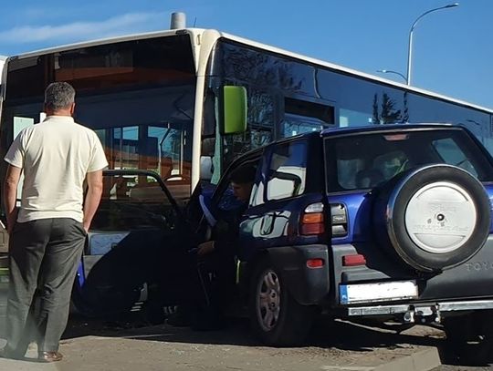 Chełm: Czołowe zderzenie z autobusem na skrzyżowaniu Rejowiecka/Szpitalna