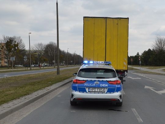 Chełm: Kierowca ciężarówki potrącił pieszą na przejściu