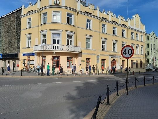 Chełm: Kolejki są, ale pod kontrolą