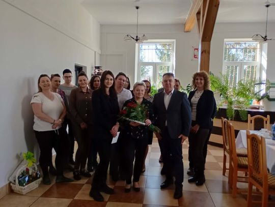 Gm. Izbica. Pożegnanie po latach pracy. Elżbieta Płatek zakończyła zawodową drogę