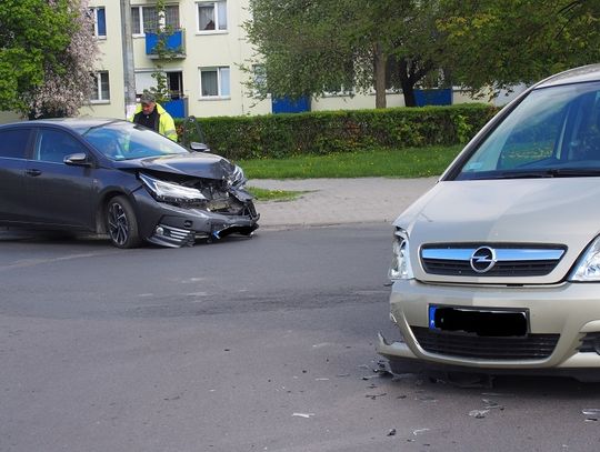 Groźna kolizja na ulicy Droga Męczenników. Ranne dwie osoby, w tym dziecko