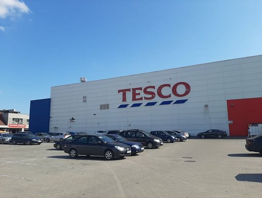 Grupowe zwolnienia w sklepach Tesco - obejmą również Chełm i Krasnystaw