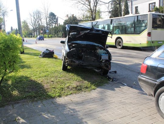 Kolizja trzech aut na Hrubieszowskiej [VIDEO]