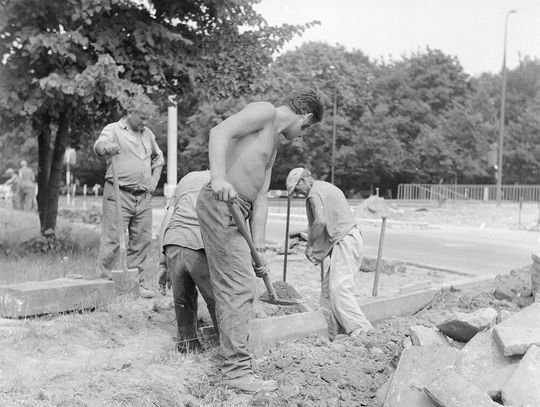 Zdjęcie ilustracyjne/Budowa Trasy Łazienkowskiej w Warszawie, rok 1973