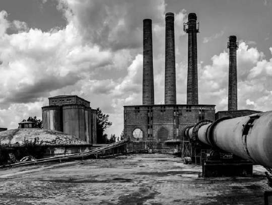 Kroniki miasta. Kondycja rejowieckiej cementowni na początku lat 70-tych