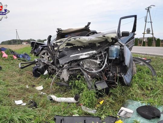 Krupe: Czołowe zderzenie dwóch osobówek - 5 osób, w tym dziecko, trafiło do szpitala.