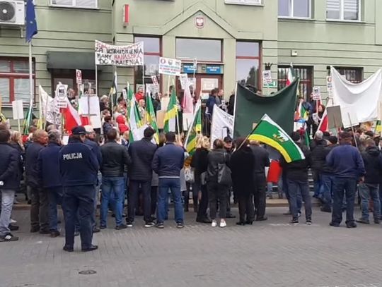 Mieszkańcy gminy protestowali przed Urzędem Miasta Chełm