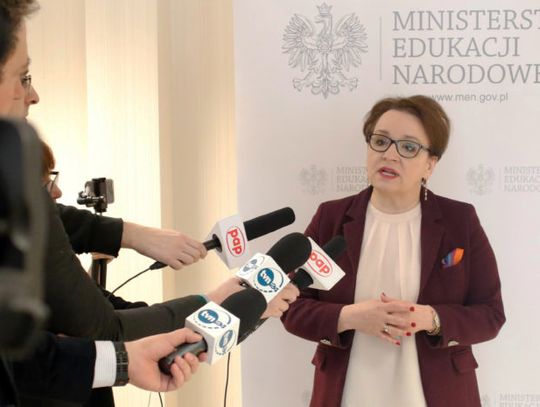 Minister Zalewska podczas wizyty w Chełmie: "Średnia pensja nauczyciela wzrośnie o 800-1000 zł"