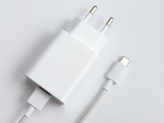 Nieoryginalny zasilacz do iPhone’a – pozbądź się go!