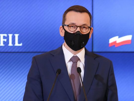 Premier apeluje o rozwagę i nieprzemieszczanie się w Noc Sylwestrową