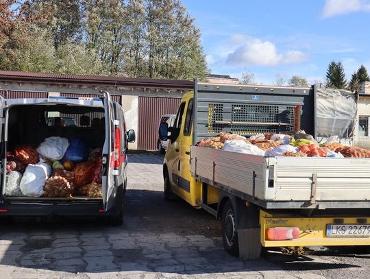 Rolnicy z gminy Rudnik wsparli krasnostawski szpital. Przekazali płody rolne do kuchni