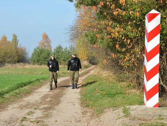 Stan wyjątkowy we Włodawie - obszar patrolują służby i wojsko