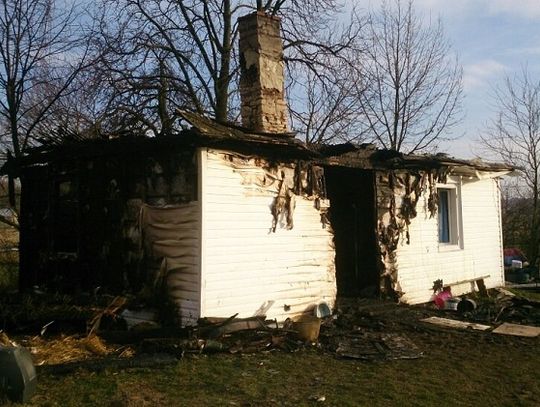 Tragiczny pożar w Tarzymiechach. Nie żyje niepełnosprawny mężczyzna.