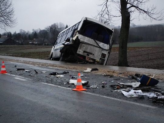 Tragiczny wypadek w Olchowcu. Jedna osoba nie żyje, 4 zostały ranne.