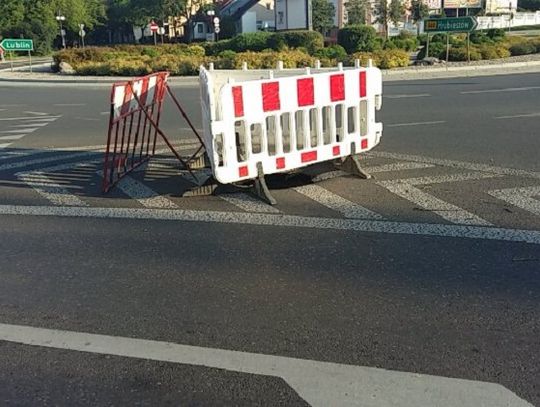 Uwaga na GŁĘBOKĄ dziurę! 