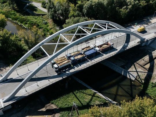 Test obciążeniowy na moście w Krasnymstawie