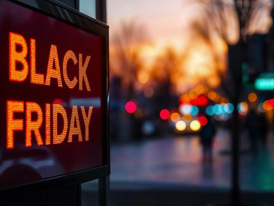 Wiadomości lokalne. Black friday tuż tuż, a sklepy stacjonarne i online już wcześniej kuszą okazjami.