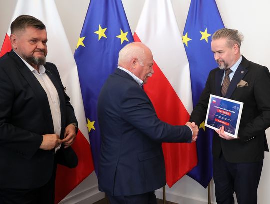 Wiadomości lokalne. Kolejne inwestycje drogowe w regionie. Umowy podpisane