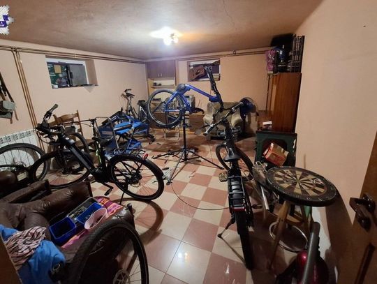 Krasnostawcy policjanci zatrzymali grupę złodziei rowerów