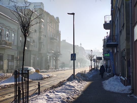 Wiadomości lokalne. Lublin, Chełm i Tomaszów Lubelski w strefie podwyższonego zanieczyszczenia powietrza