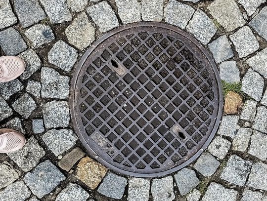 Wiadomości lokalne. Mieszkańcy alarmują, miasto sprawdziło kanalizację. Reja nadal zagrożona zalaniem