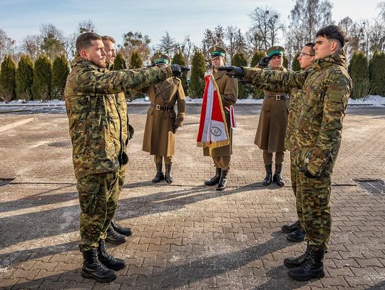 Wiadomości lokalne. Nowi funkcjonariusze w NOSG.