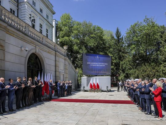 Pięcioro samorządowców zostało odznaczonych przez prezydenta Karola Nawrockiego.