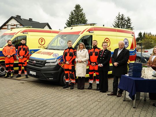 Wiadomości lokalne. Podwójne święto chełmskich ratowników i nowe ambulanse
