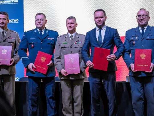 Wiadomości lokalne. Porozumienie służb mundurowych w Lubelskiem. Plany rozbudowy fermy w Łowczy