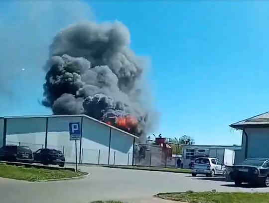 Wiadomości lokalne. Pożar urządzenia technicznego w zakładzie przy ul. Chemicznej