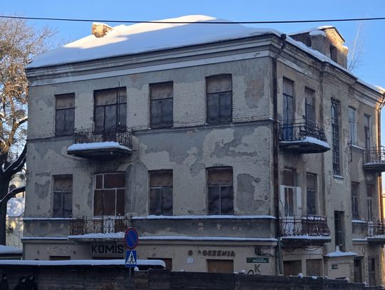 Wiadomości lokalne. Pustostany w Chełmie – część lokali czeka na remonty.