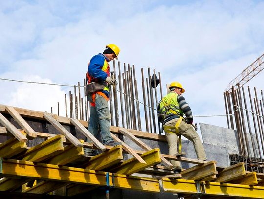 Wiadomości lokalne. Rynek pracy w Lubelskiem: te zawody będą kluczowe w najbliższych latach. Chełm - Świetlną Stolicą Polski