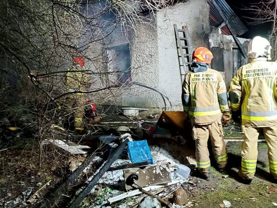 W pożarze domu w Okszowie Kolonii zginął mężczyzna