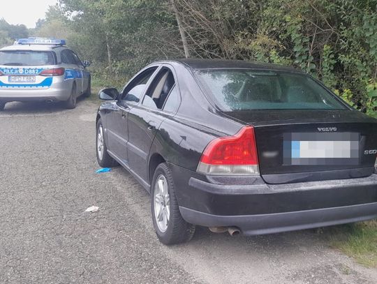 Wiadomości lokalne. Volvo uderzyło w radiowóz. Kierowca z zarzutami i w areszcie