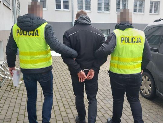 Wiadomości lokalne. Wpadł w urzędzie. Chełmscy policjanci zatrzymali poszukiwanego