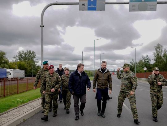Wiadomości lokalne. Wzmocnione zabezpieczenia na przejściu w Dorohusku
