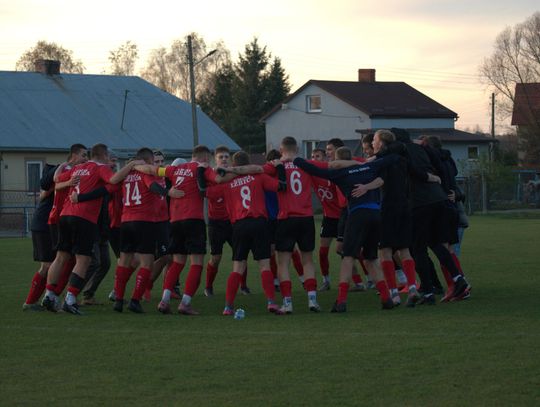 Wiadomości sportowe - zbliża się koniec rundy jesiennej w chełmskiej okręgówce Ruch Izbica - Chełmianka II Chełm