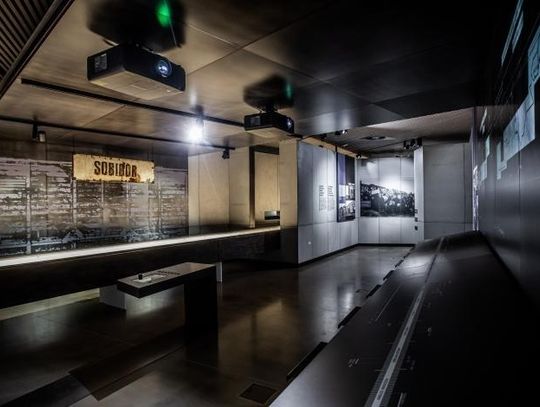 Włodawa: Otwarcie wystawy w sobiborskim muzeum