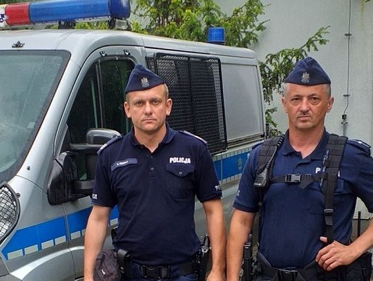 Włodawa: Policjanci eskortowali dziecko do szpitala