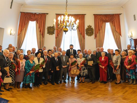 Złote i diamentowe gody. Te małżeństwa z Chełma przeżyły ze sobą tyle lat! [ZDJĘCIA, FILM]