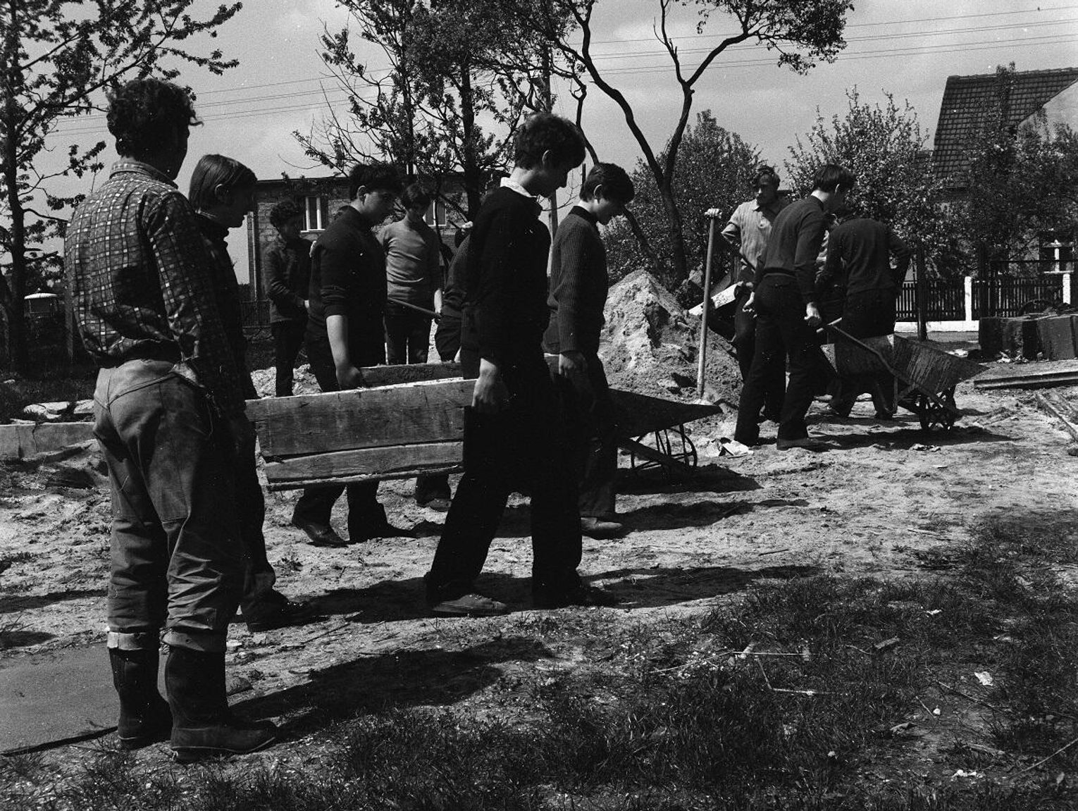 Kroniki miasta. Chełmscy rzemieślnicy pomogli w budowie szpitala w 1970 roku