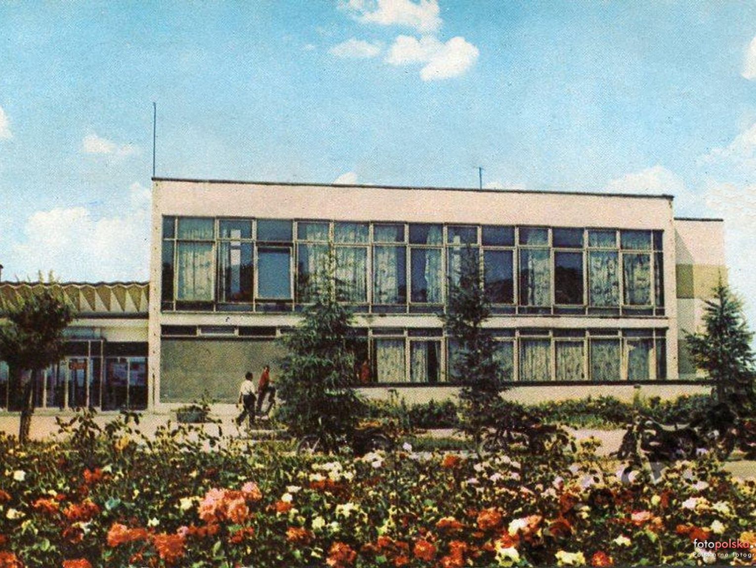 Kroniki miasta. Spółdzielnia Nasza Przyszłość i eksport do NRD. Kursy szycia, dziewiarstwa i języka niemieckiego w PDK. Rozmaitości z 1970 roku w Chełmie