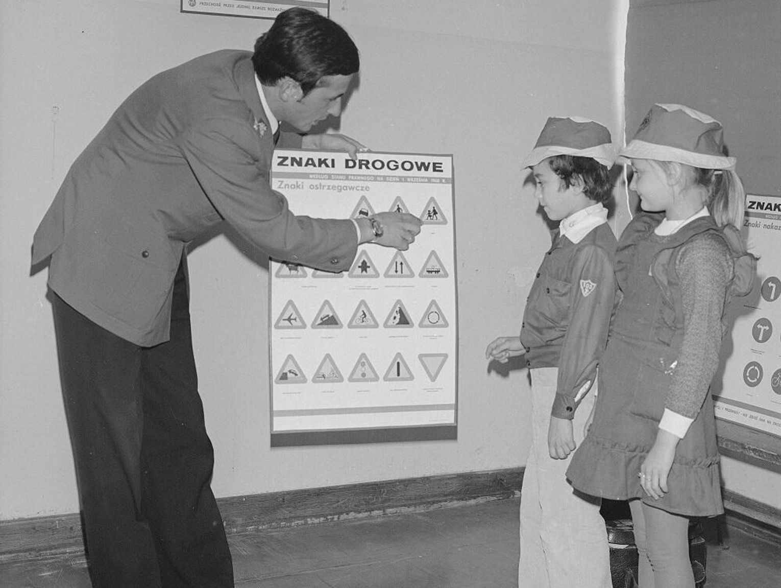 Kroniki miasta "Stop! Dziecko na drodze" w Chełmie. 1970 rok.