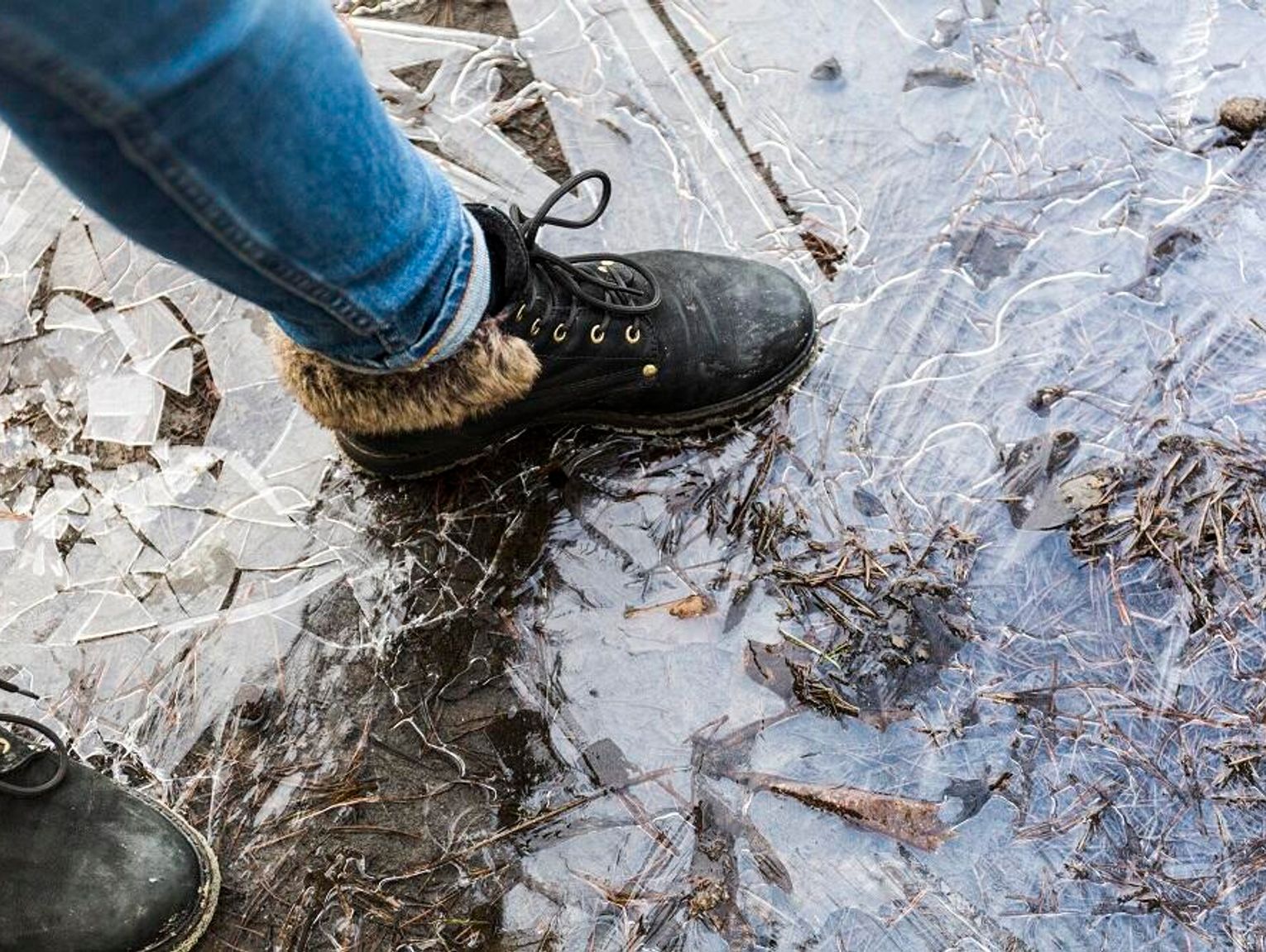 Pogoda w repertuarze ma jeszcze gołoledź. Ostrzeżenia synoptyków dla powiatu chełmskiego!