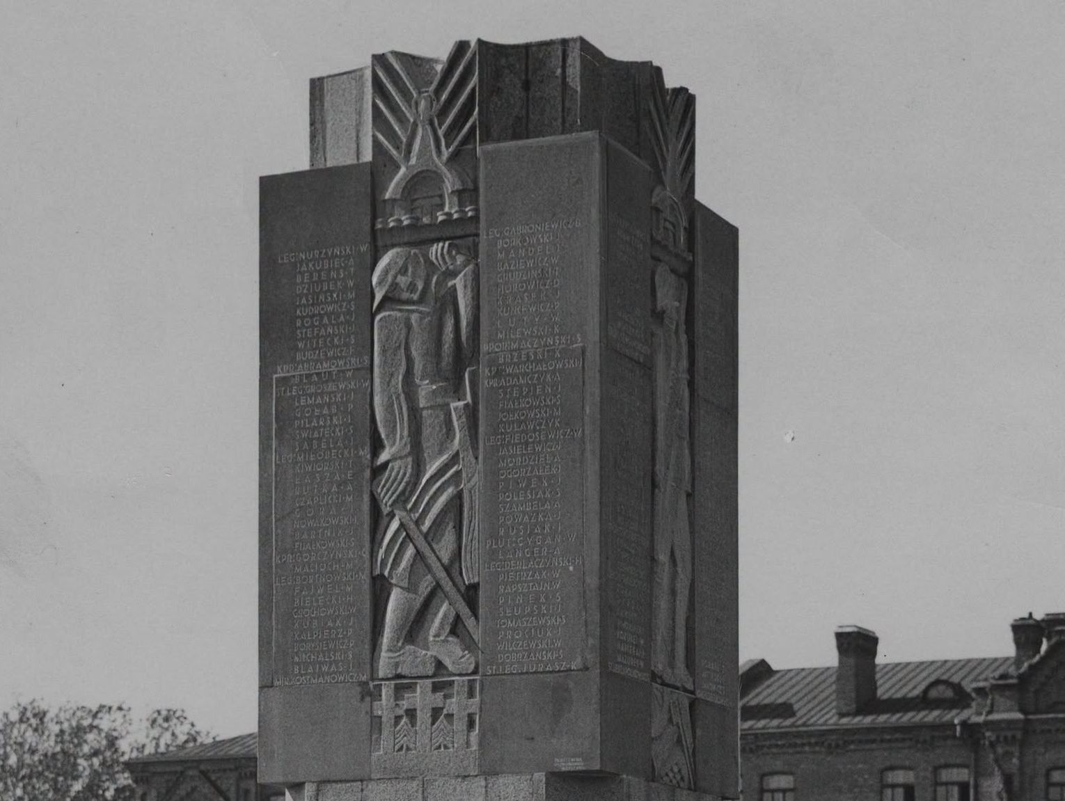 Pomnik, którego już nie ma. Dziś w chełmskim muzeum o historii 7. Pułku Piechoty Legionów