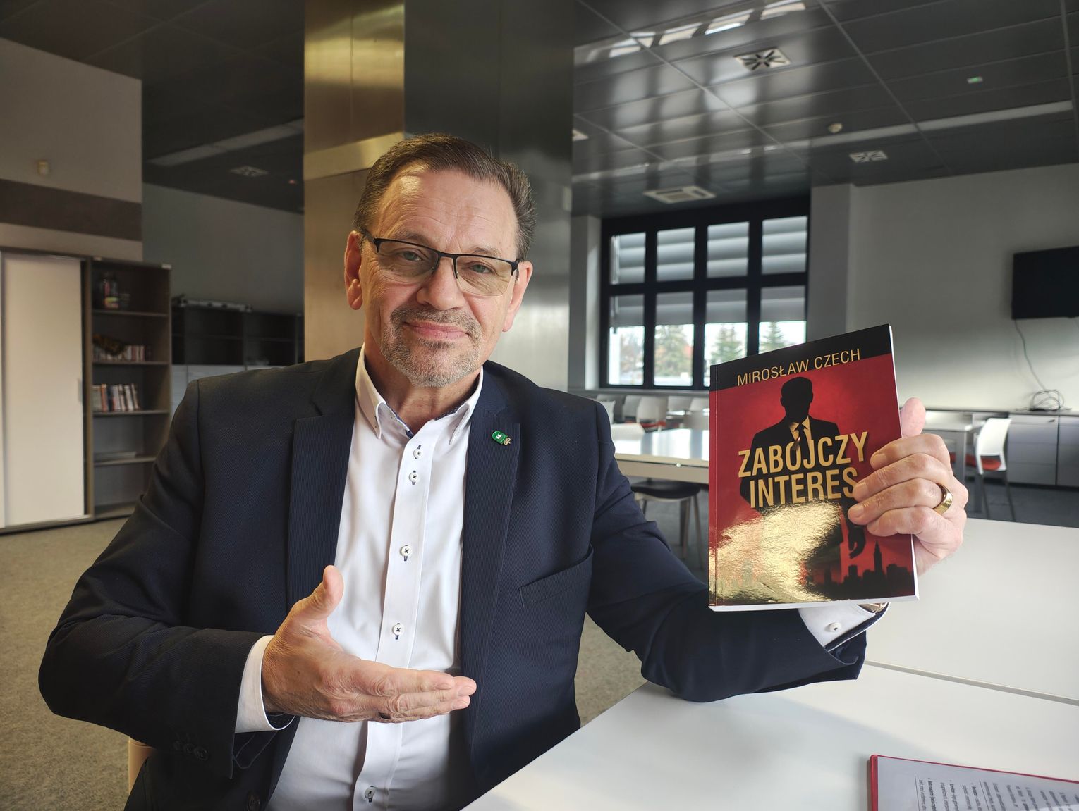 Stacja: Kryminał - czyli Mirosław Czech o swoim debiucie literackim