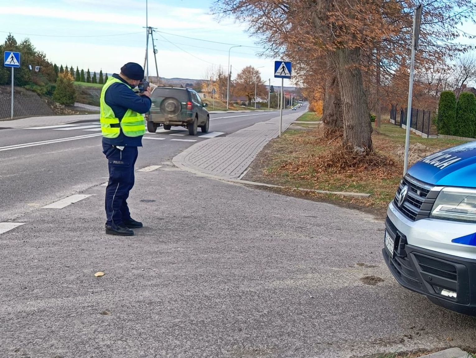 Wiadomości lokalne. Bądźcie czujni na los innych w okresie chłodów. Stracili prawo jazdy - jechali zbyt szybko